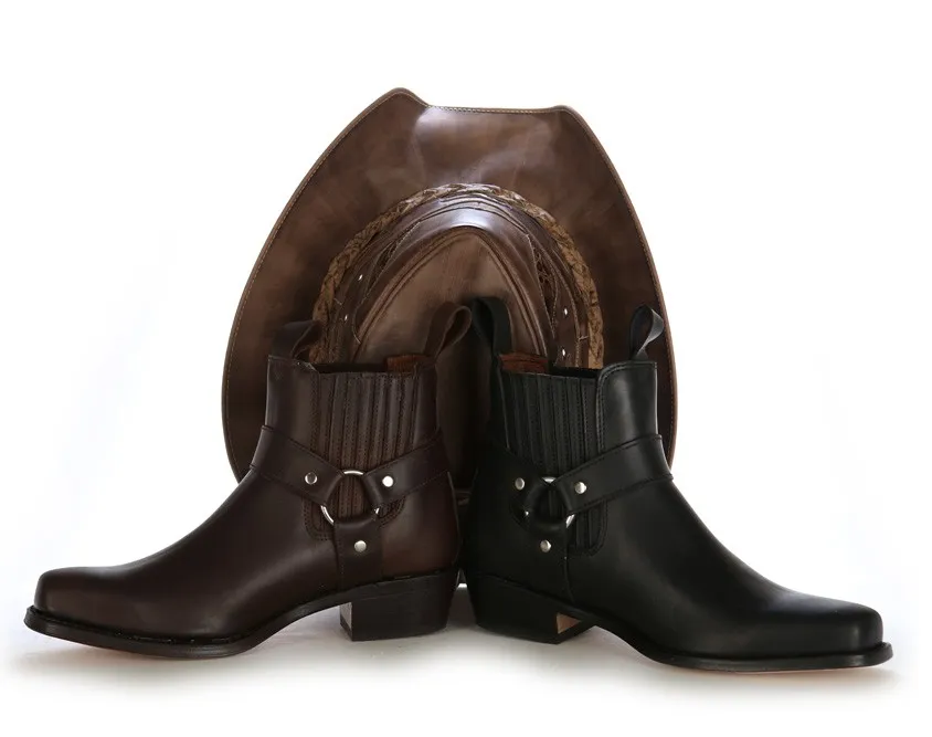 Boto campero piel negro con bridas-