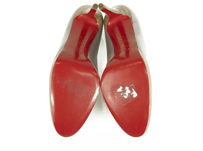 Christian Louboutin 120mm Bombas de plataforma de color lila claro con punta redonda Talla de tacones 40 Púrpura 