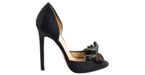 Christian Louboutin Tacones de cuero Negro 