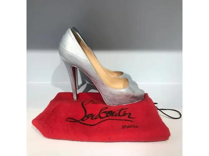 CHRISTIAN LOUBOUTIN Tacones T.UE 37 cuero Azul 