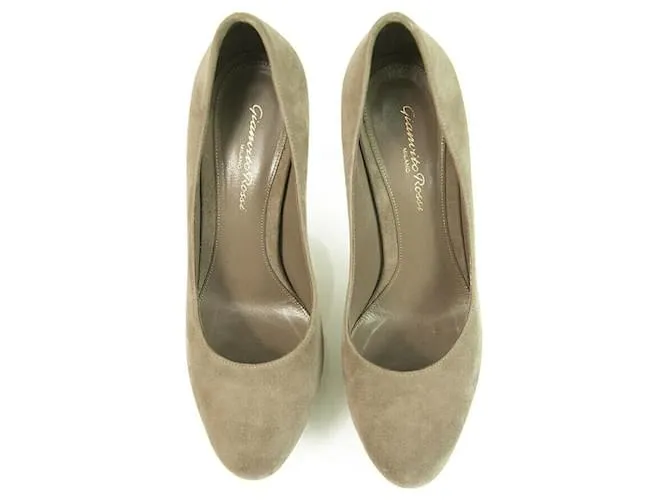 Gianvito Rossi Taupe Suede Round Toe Pumps Delgado Tacones altos Tamaño de los zapatos 37 Gris pardo 