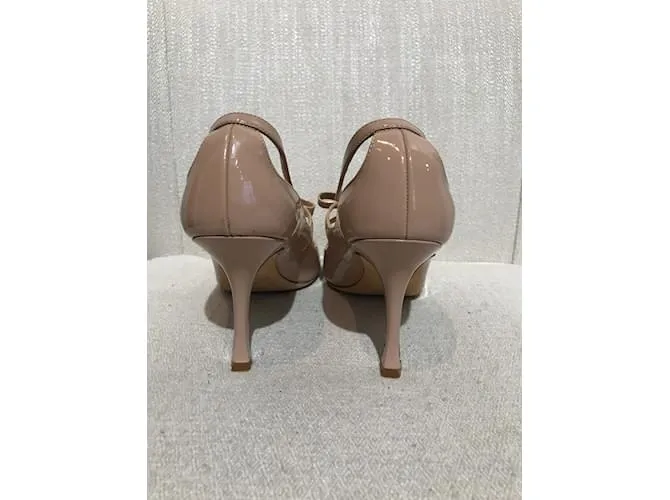 MANOLO BLAHNIK Tacones T.UE 36.5 Charol Beige 