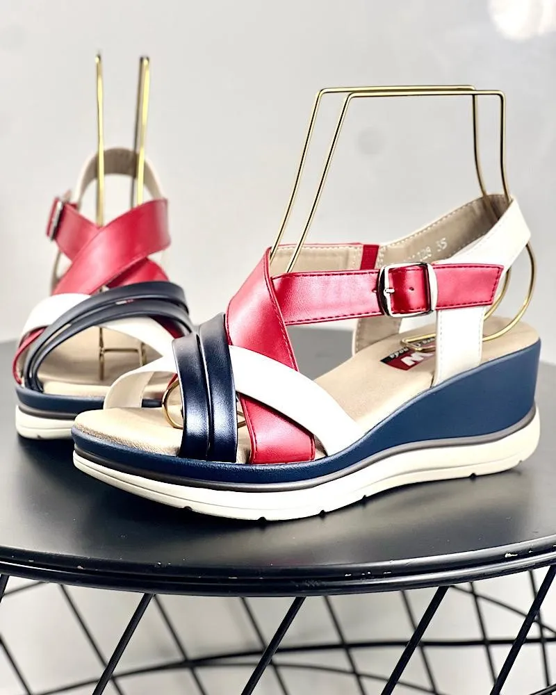SANDALIAS TRIPLE COLOR