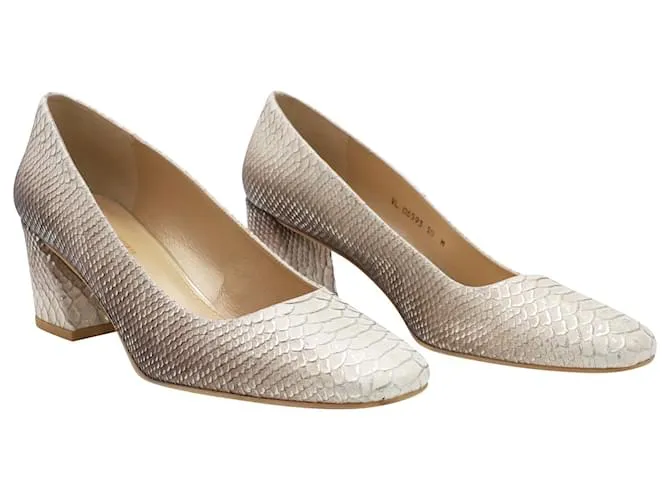 Stuart Weitzman Tacones con efecto de serpiente en cuero beige Castaño 