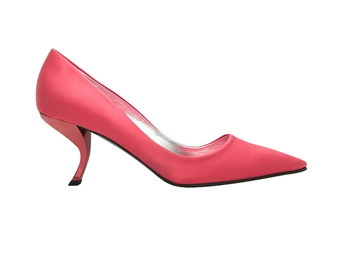 Tacones Comma con punta en punta de satén Roger Vivier rosa Talla 39 