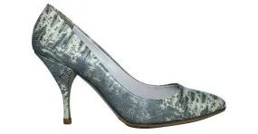 Tacones en relieve de piel de serpiente de Miu Miu 