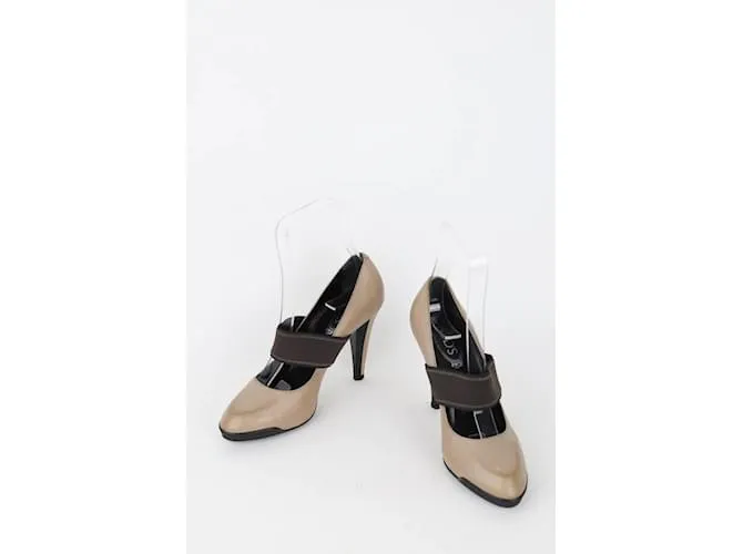 Tod's Tacones de cuero Beige 