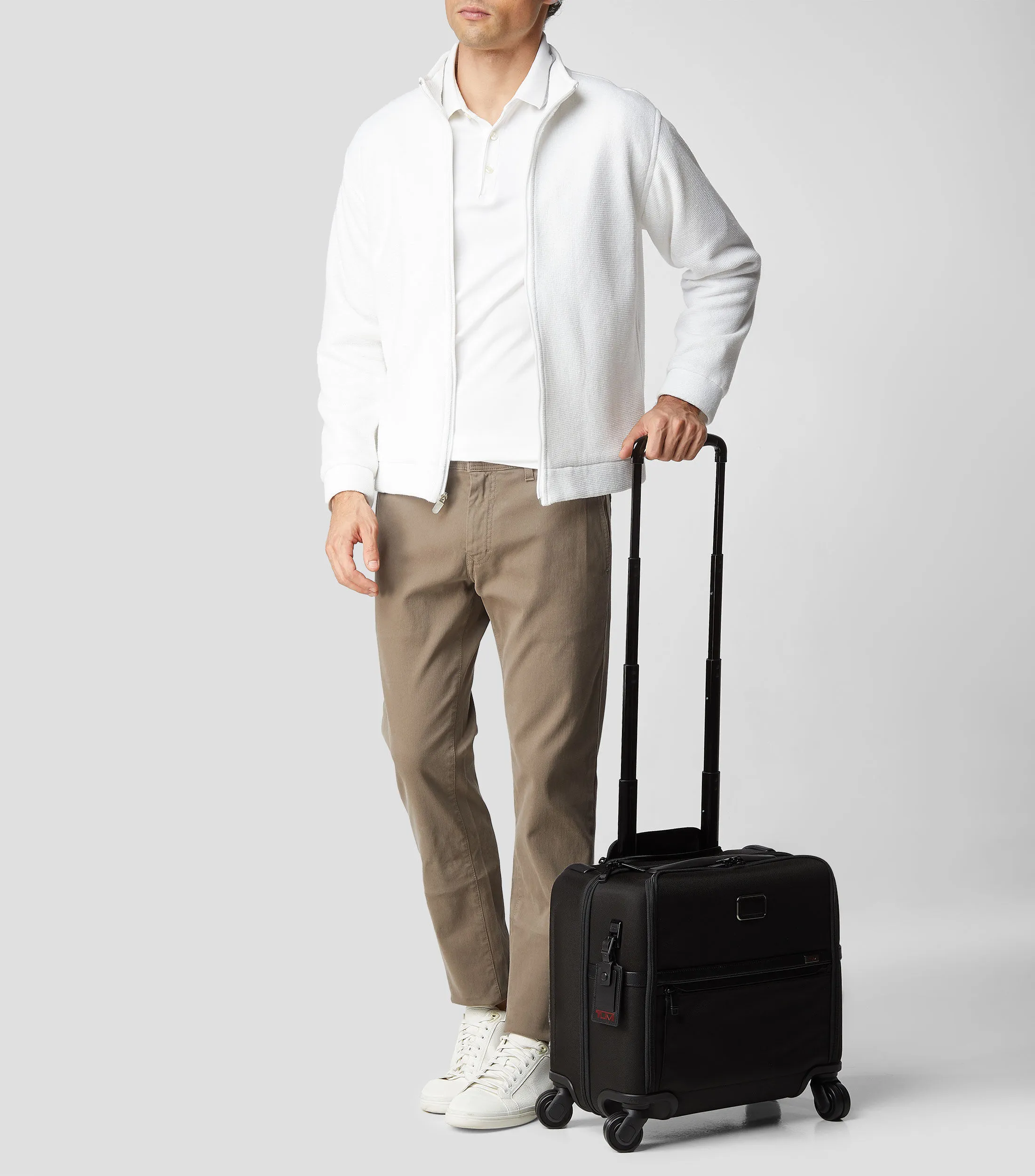 Tumi Compact 4 Wheeled Brief Negro