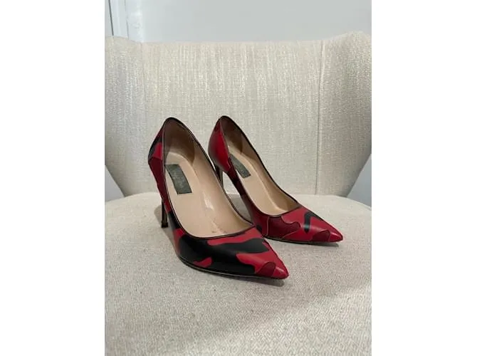 VALENTINO GARAVANI Tacones T.UE 35 Cuero Roja 