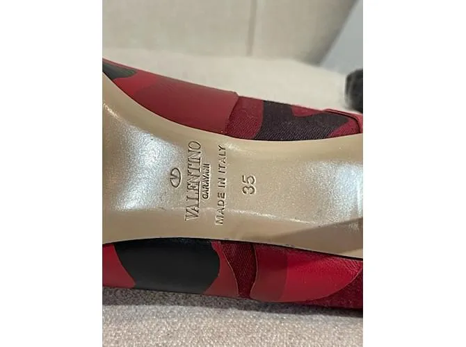 VALENTINO GARAVANI Tacones T.UE 35 Cuero Roja 